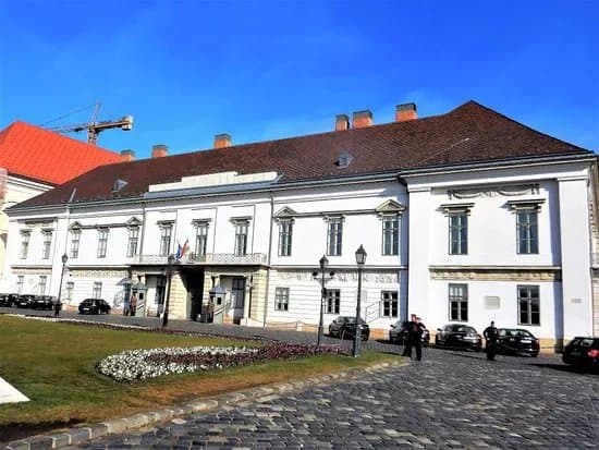 Sandor Palace