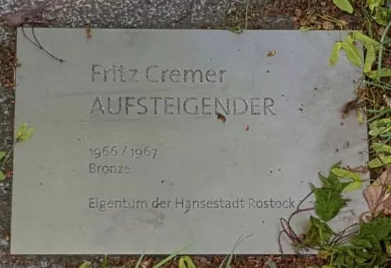 Skulptur "Aufsteigender"
