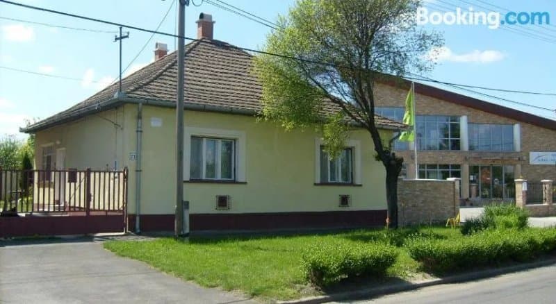 Toth Maganszallas Hajduszoboszlo