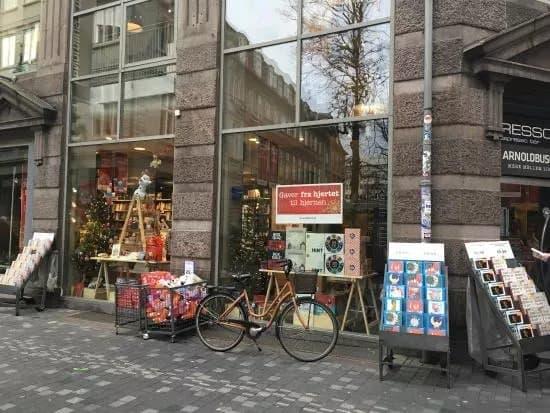 Arnold Busck