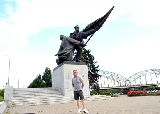 Monument 1905 The Fighters