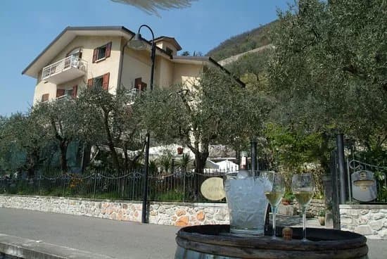 Albergo Ristorante La Foresta