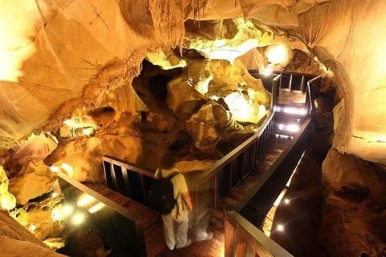 Escoural Cave