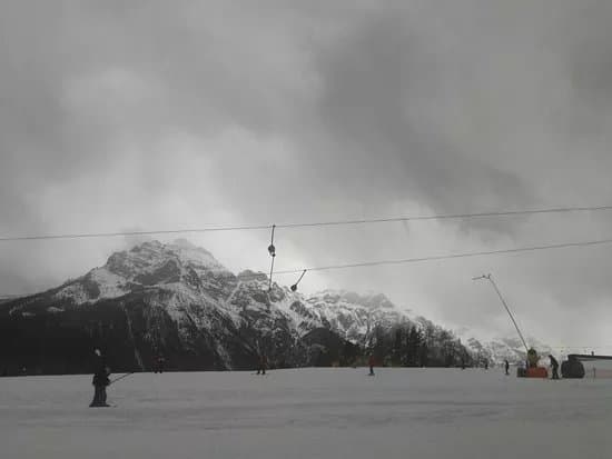Schischule Neustift Stubaier Gletscher