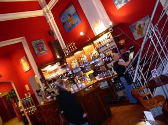 Globe Bookstore and Cafe