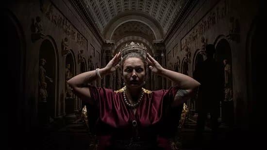 Royal Escapes