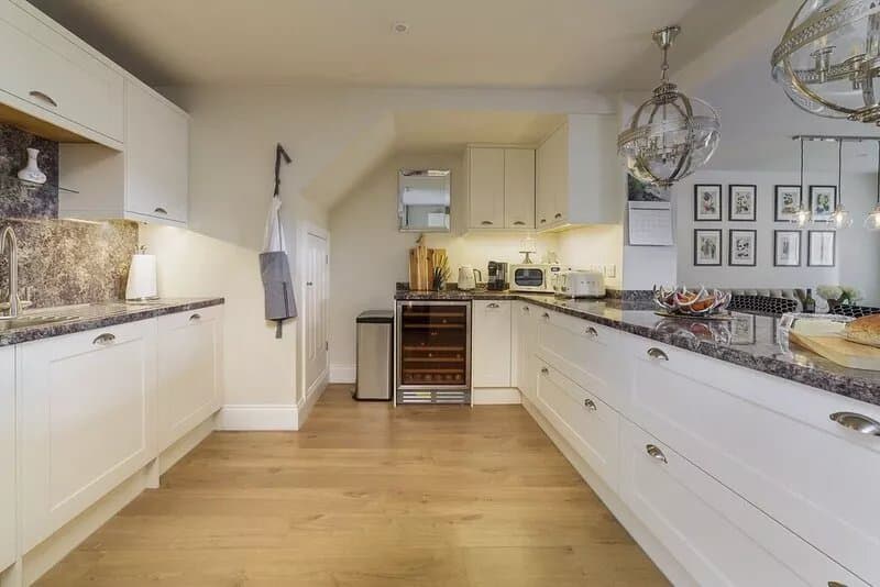 Cascadia House - a holiday cottage that sleeps 4 guests in 2 bedrooms