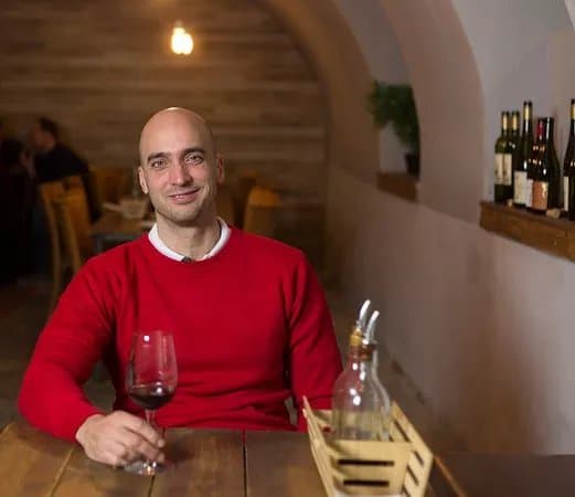 VinoPiano Wine and Tapas bar