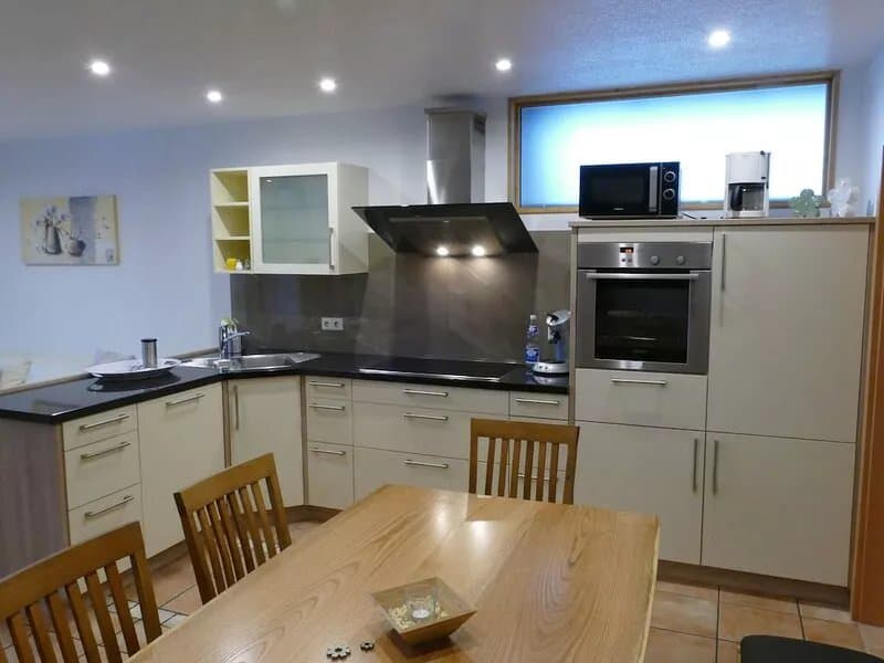 Bright spacious apartment 110 m², near the Europa-Park / Rust, 4 DtV stars