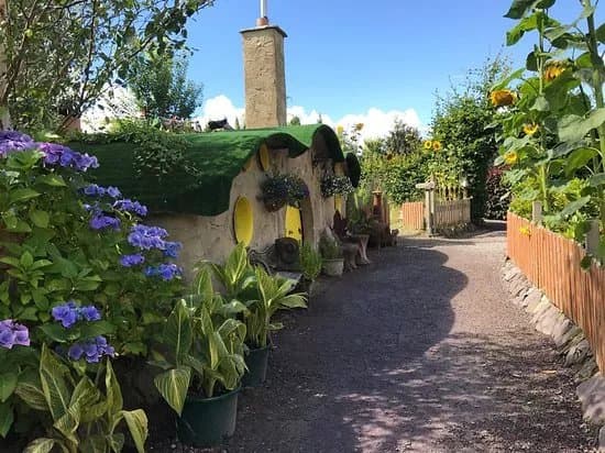 Glenview Gardens & Hobbit House