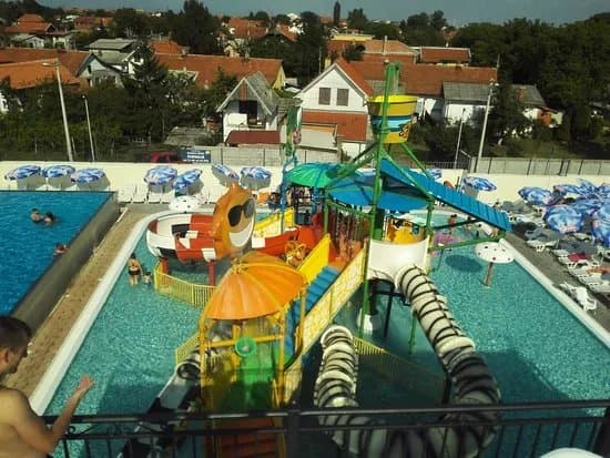 Aqua Park Hollywoodland