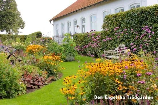 Den Engelska Tradgarden (The English Garden)