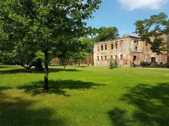 Zespol Palacowo-Parkowy