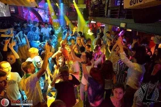 Two Faces Music Club