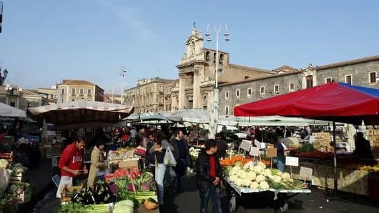 Market Fera O’Luni