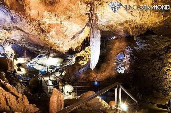 Crag Cave