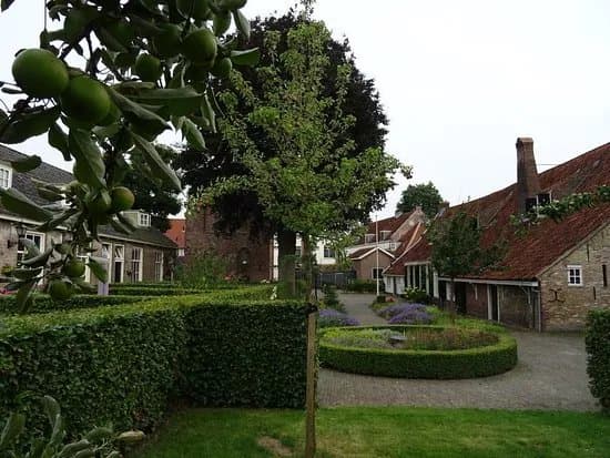 Hofje de Armen de Poth