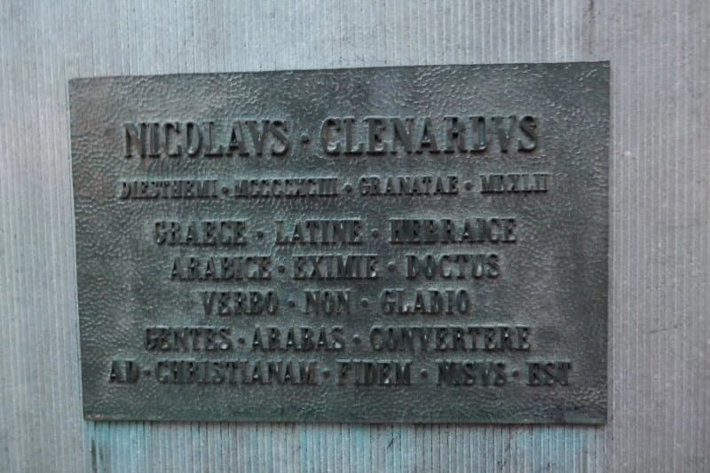 Nicolaes Cleynaerts statue