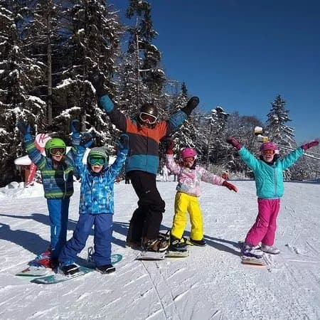 Ollie Moly Borovets Ski/Snowboard Hire&School
