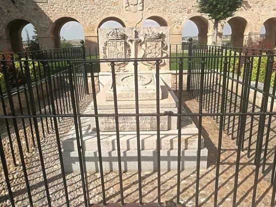 Monument To Cura Merino