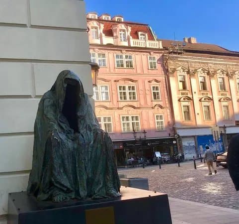 Il Commendatore Statue