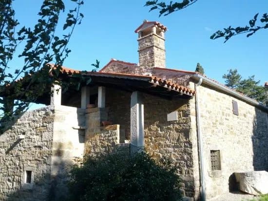 Tonina House