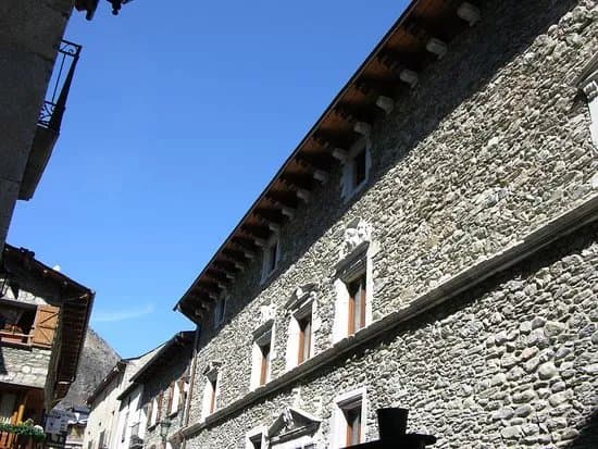 Palacio de los Condes de Ribagorza