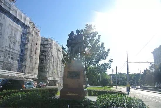 Denkmal Raphael Donner