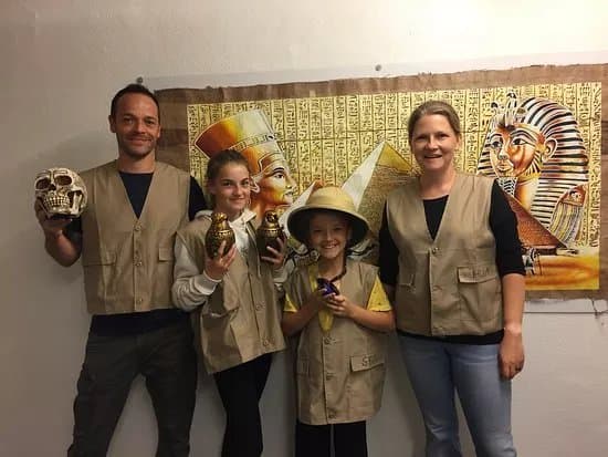 Riddlehouse Escape Room
