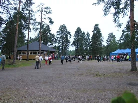 Manniston Tanssilava