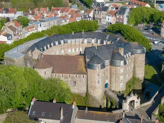 Chateau Comtal Musee de Boulogne-sur-Mer
