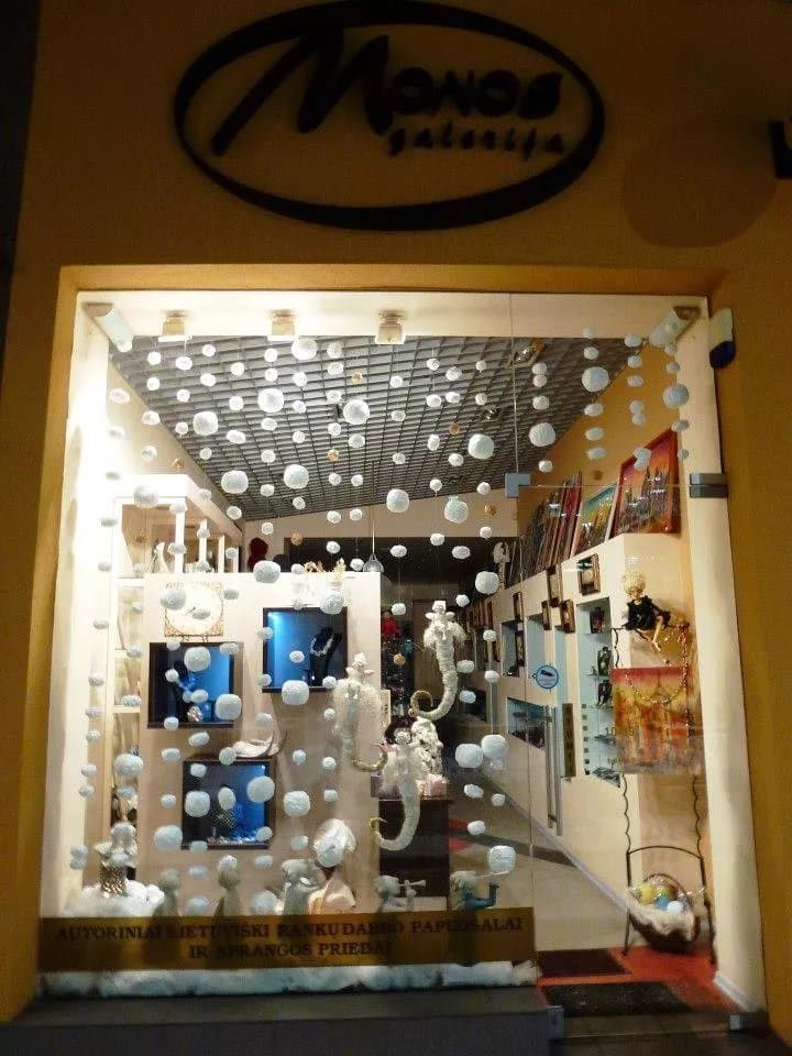 Monos Galerija