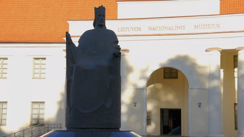 Monument to King Mindaugas