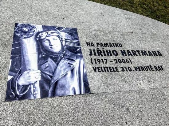 Pomnik letci RAF - Stin
