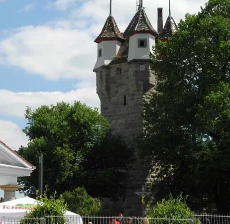 Funfknopfturm
