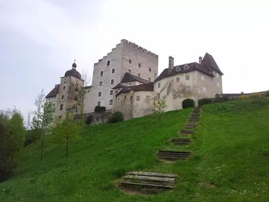 Burg Clam