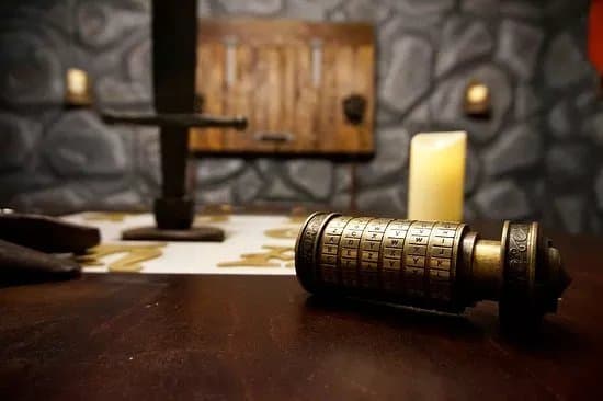 Labyrinth Games Room Escape