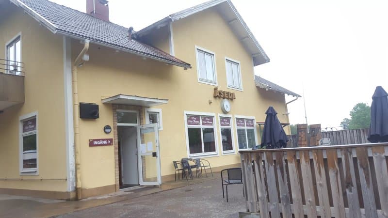 Restaurants & cafés
