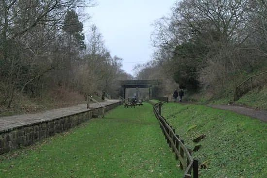 Middlewood Way