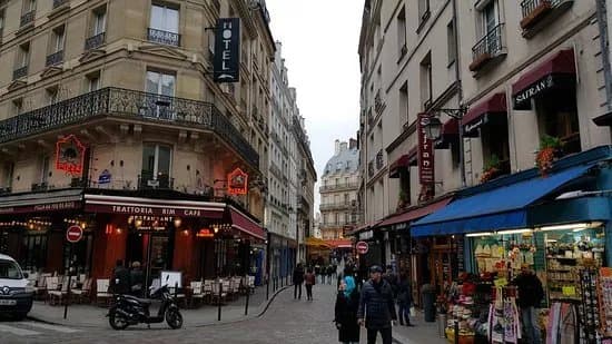Quartier Latin