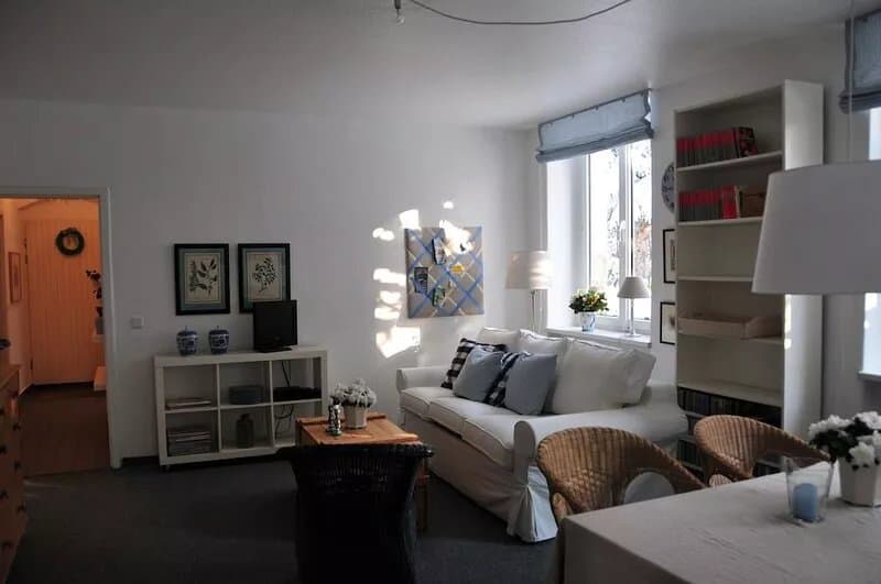 Beautiful 2-room apartment in Dresden-Bühlau, directly on the heath, but close