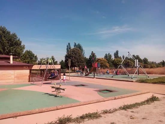 Parque Periodista Tico Medina