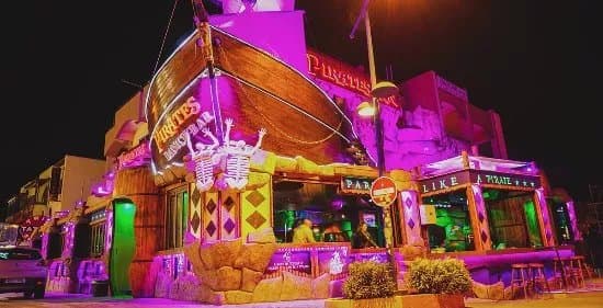 Pirates Inn