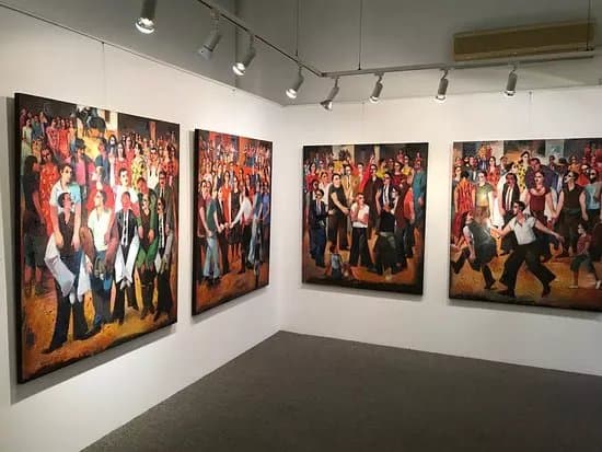 Gloria Gallery