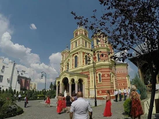 Biserica Mantuleasa