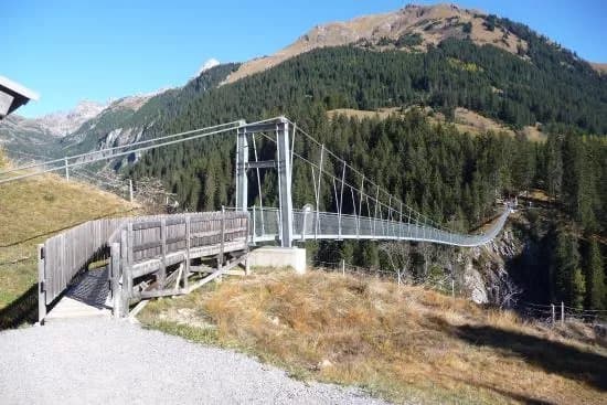 Die Holzgauer Haengebruecke