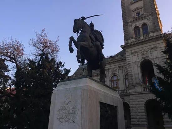 The Statue of Lajos Kossuth