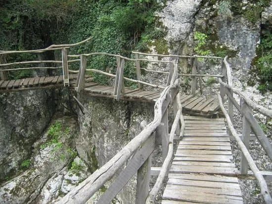 Emen Waterfall and Canyon