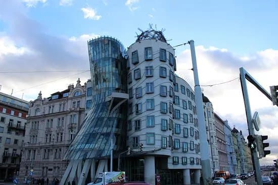 Dancing House