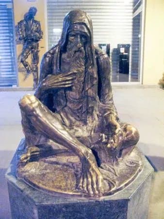 Monument of beggar
